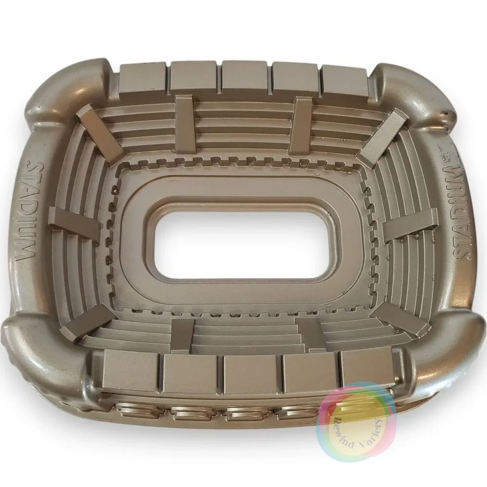 Nordic Ware Stadium Bundt Cake Pan Cast Aluminum